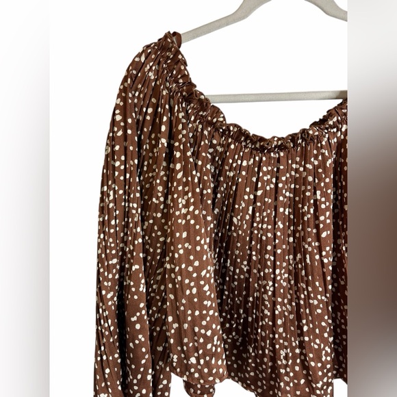 She + Sky Brown Polka Dot Off the Shoulder Silky Blouse Romantic Women’s Large - Picture 6 of 9